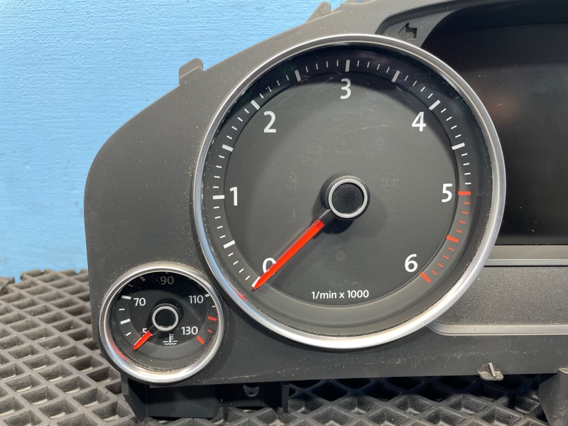 Панель приборов, 3000 рублей, Санкт-Петербург