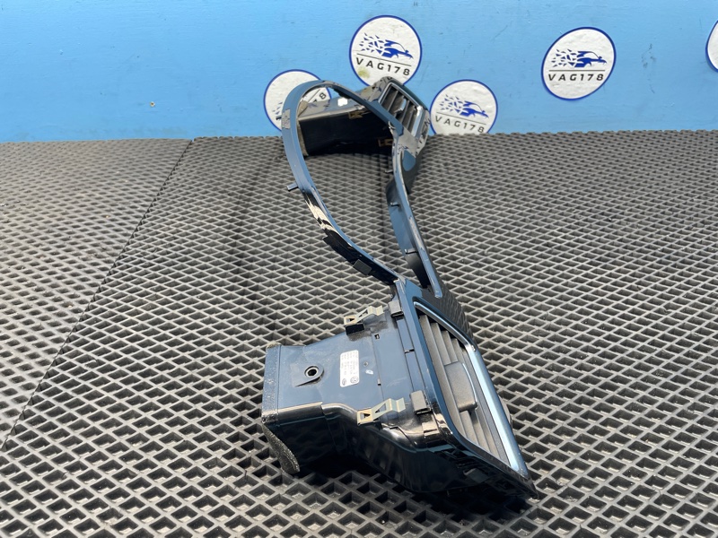 Накладка декоративная, 2000 рублей, Санкт-Петербург