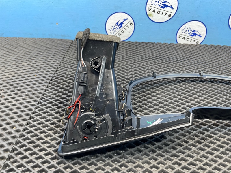 Накладка декоративная, 2000 рублей, Санкт-Петербург