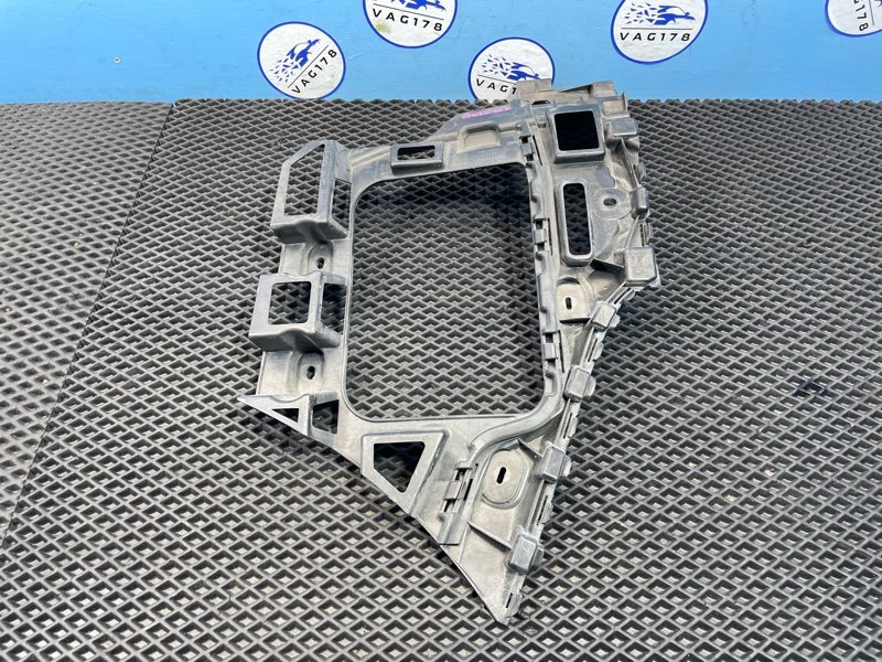 Направляющая бампера, 900 рублей, Санкт-Петербург