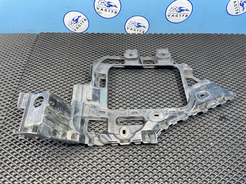 Направляющая бампера, 900 рублей, Санкт-Петербург