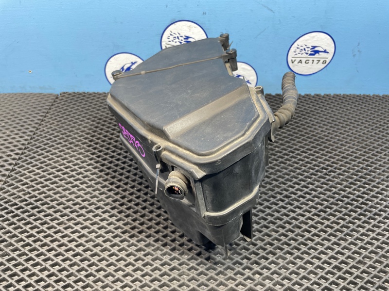 Блок предохранителей, 1000 рублей, Санкт-Петербург