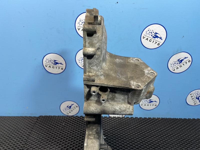 Крышка двигателя, 1100 рублей, Санкт-Петербург