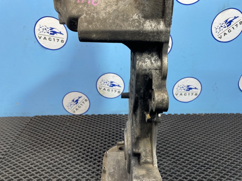 Крышка двигателя, 1100 рублей, Санкт-Петербург