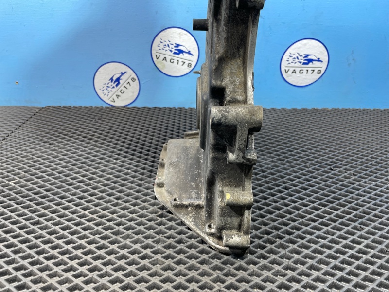 Крышка двигателя, 1100 рублей, Санкт-Петербург