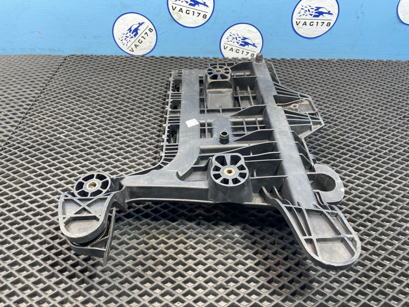 Крепление АКБ, 1000 рублей, Санкт-Петербург