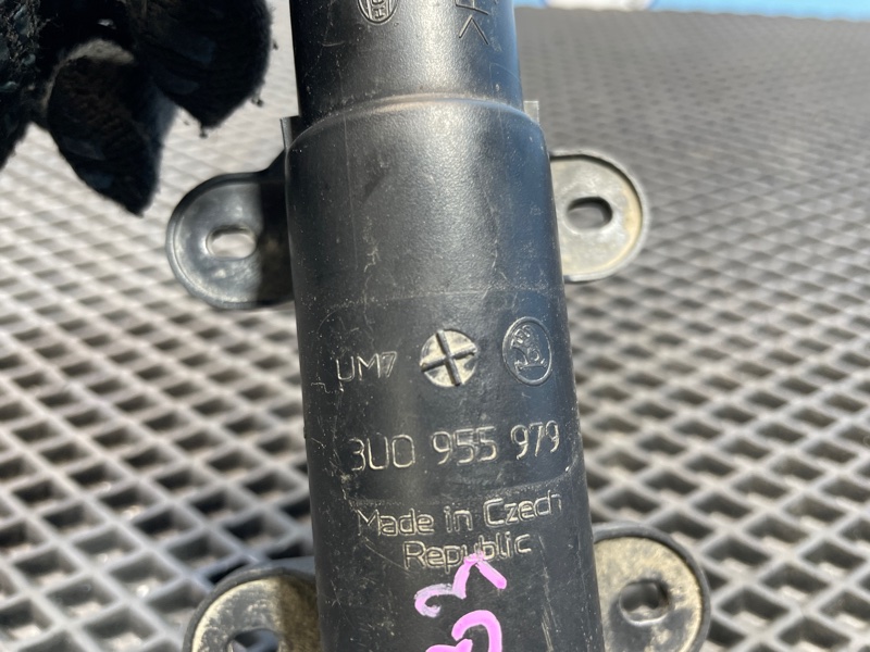 Форсунка омывателя фары, 500 рублей, Санкт-Петербург