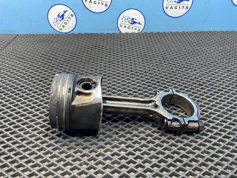 Поршень с шатуном в сборе, 1000 рублей, Санкт-Петербург