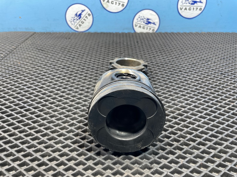 Поршень с шатуном в сборе, 1000 рублей, Санкт-Петербург