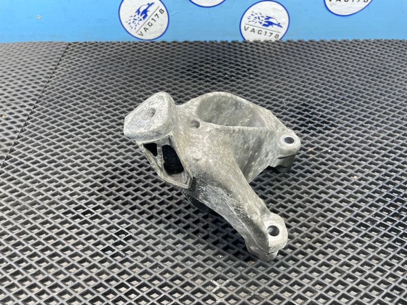 Кронштейн двигателя, 1200 рублей, Санкт-Петербург