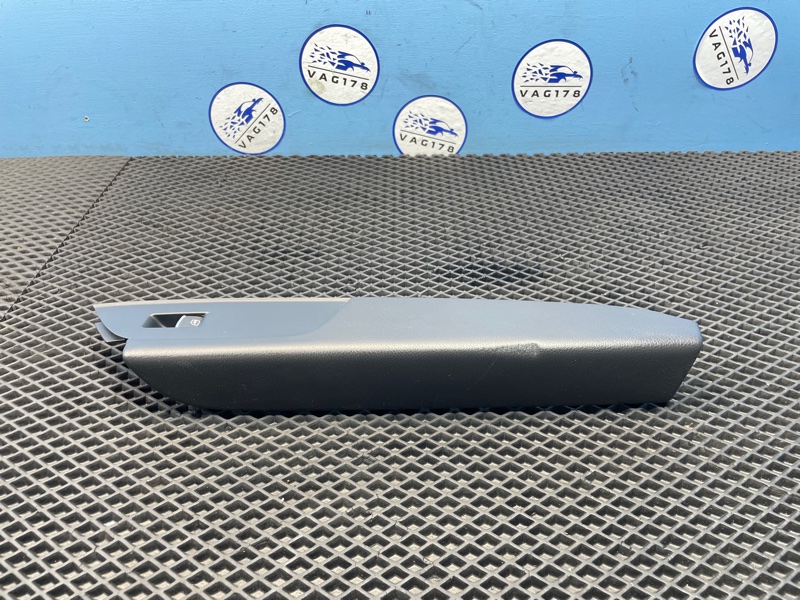 Подлокотник, 1000 рублей, Санкт-Петербург