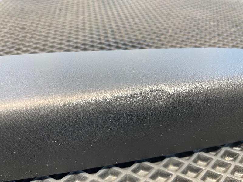 Подлокотник, 1000 рублей, Санкт-Петербург