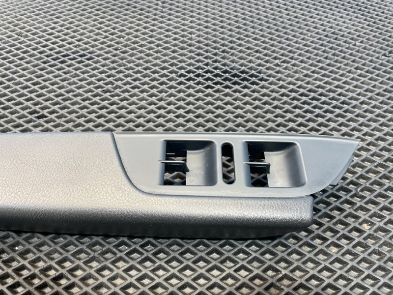 Подлокотник, 2000 рублей, Санкт-Петербург