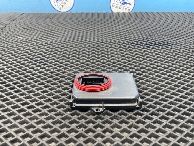 Блок ксеноновой лампы, 2000 рублей, Санкт-Петербург