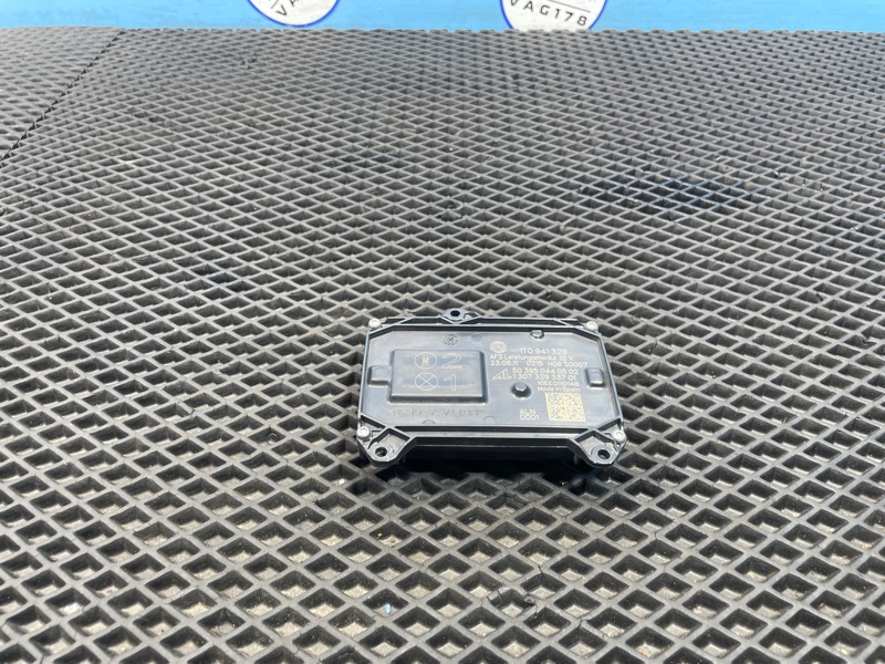 Блок ксеноновой лампы, 2000 рублей, Санкт-Петербург