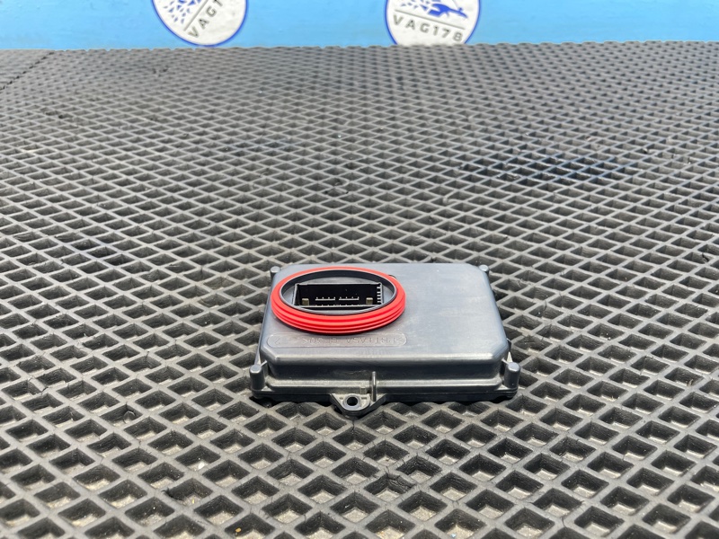 Блок ксеноновой лампы, 2000 рублей, Санкт-Петербург