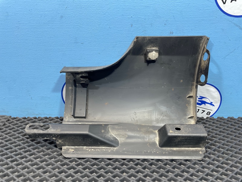 Накладка на порог, 1000 рублей, Санкт-Петербург