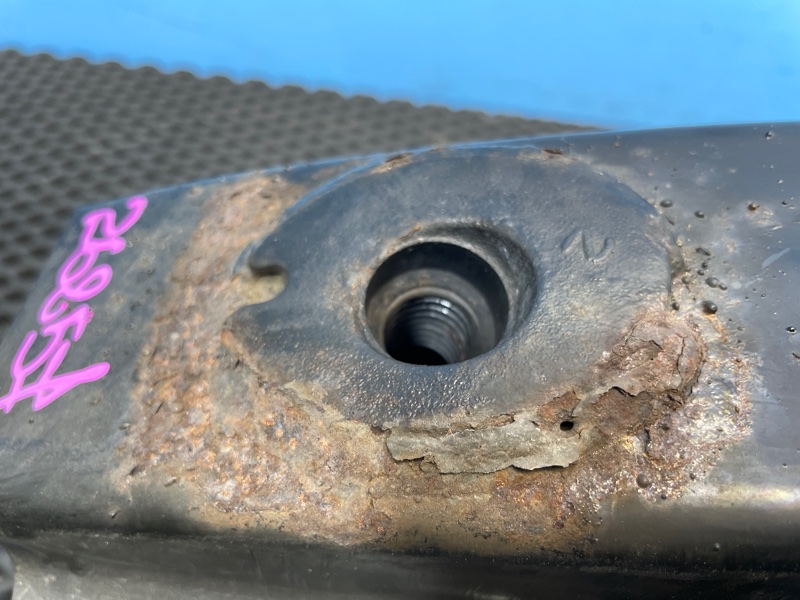 Усилитель бампера, 1000 рублей, Санкт-Петербург