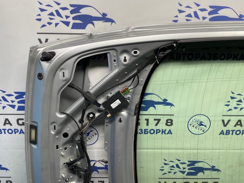 Дверь багажника, 5000 рублей, Санкт-Петербург