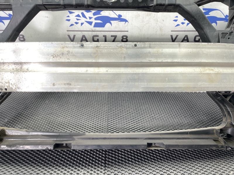 Панель передняя, 10000 рублей, Санкт-Петербург