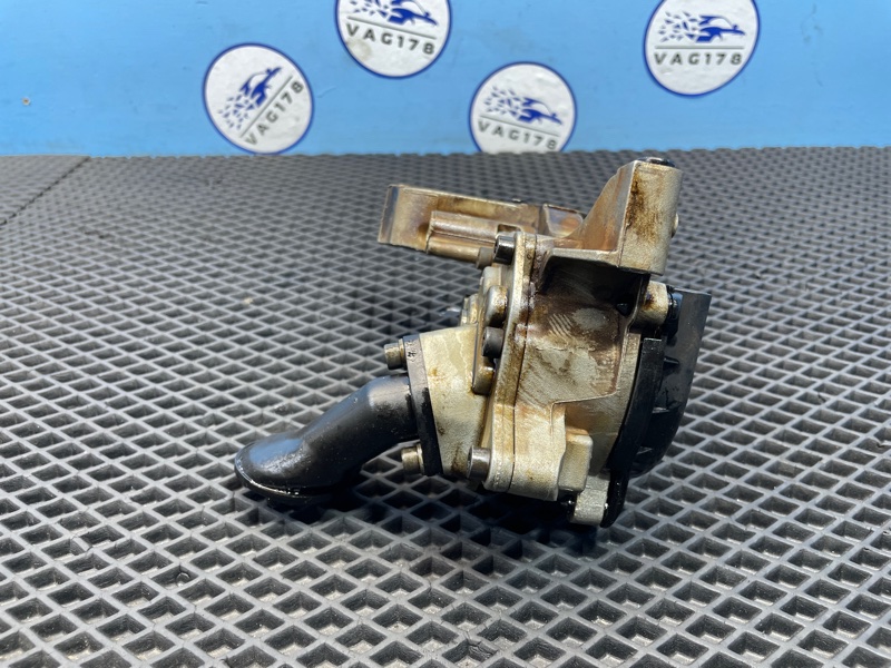 Насос масляный, 2000 рублей, Санкт-Петербург