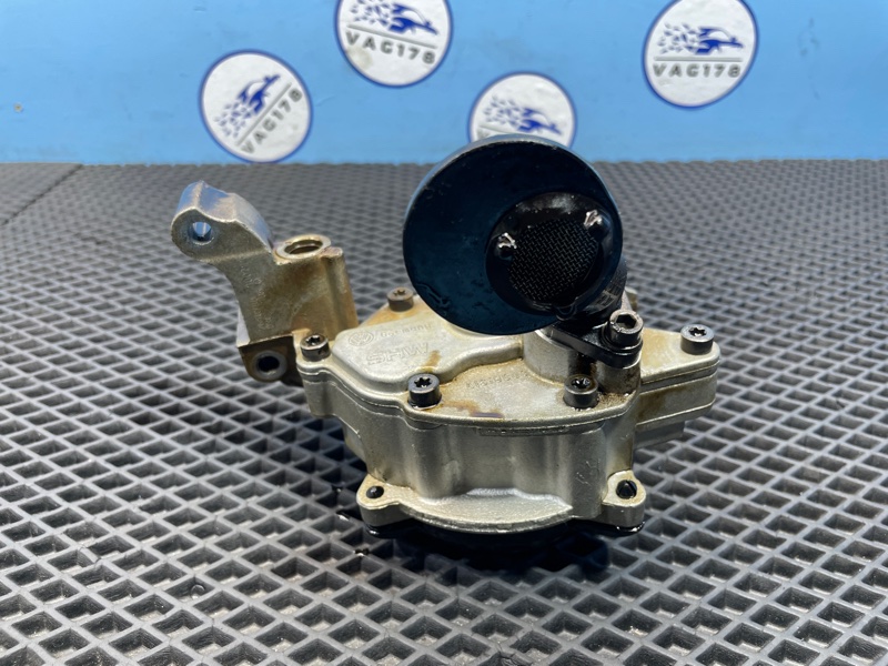 Насос масляный, 2000 рублей, Санкт-Петербург