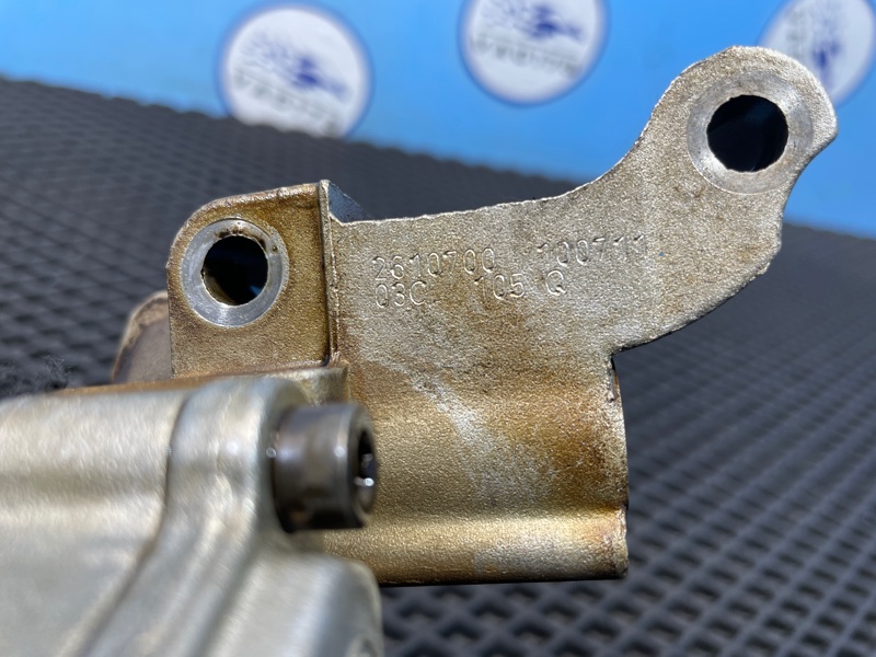 Насос масляный, 2000 рублей, Санкт-Петербург