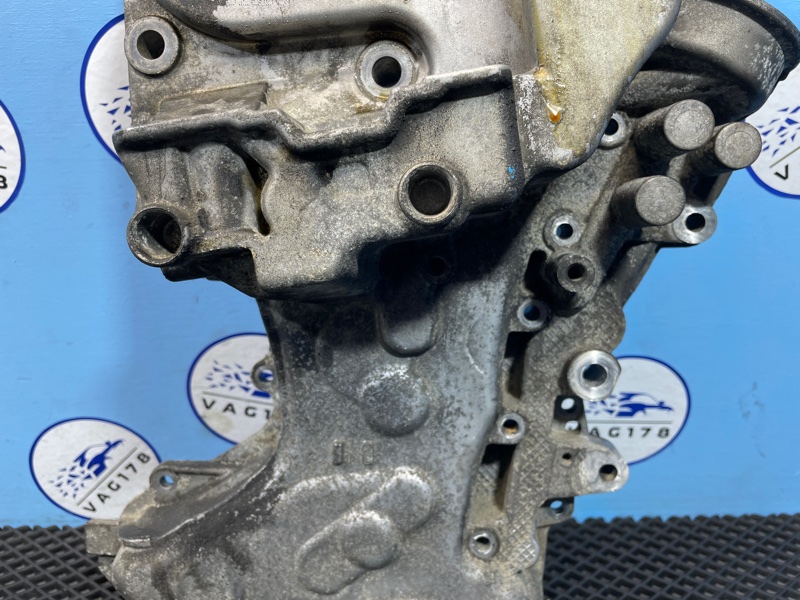 Крышка двигателя, 8000 рублей, Санкт-Петербург