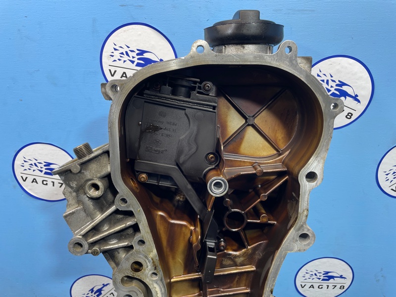 Крышка двигателя, 8000 рублей, Санкт-Петербург