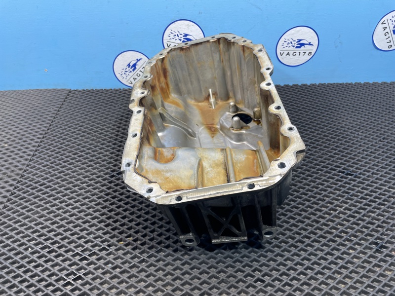 Поддон двигателя масляный, 2500 рублей, Санкт-Петербург