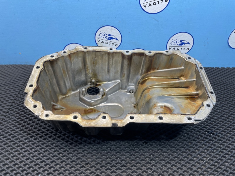 Поддон двигателя масляный, 2500 рублей, Санкт-Петербург