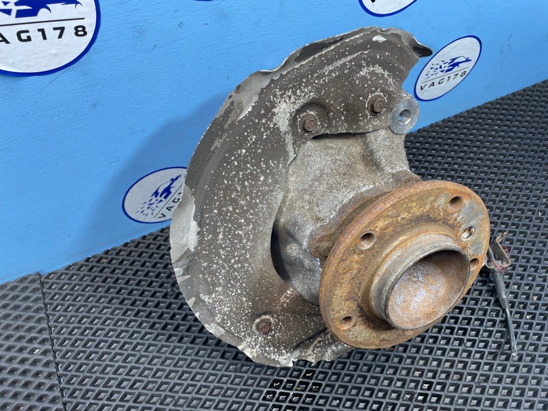 Кулак поворотный, 1500 рублей, Санкт-Петербург