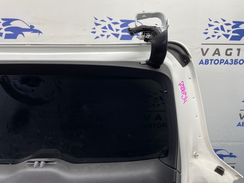 Дверь багажника, 20000 рублей, Санкт-Петербург