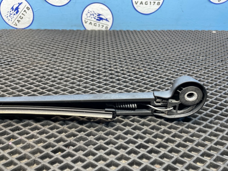 Поводок стеклоочистителя, 2500 рублей, Санкт-Петербург