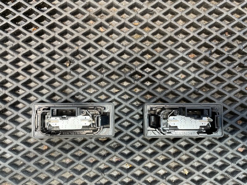 Фонарь подсветки номера, 1000 рублей, Санкт-Петербург