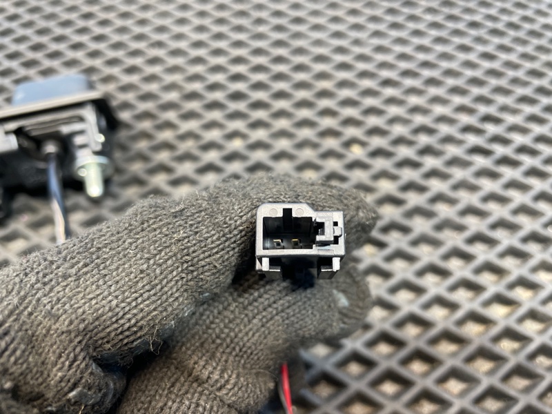 Кнопка открывания багажника, 4500 рублей, Санкт-Петербург