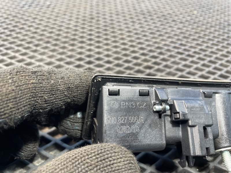 Кнопка открывания багажника, 4500 рублей, Санкт-Петербург