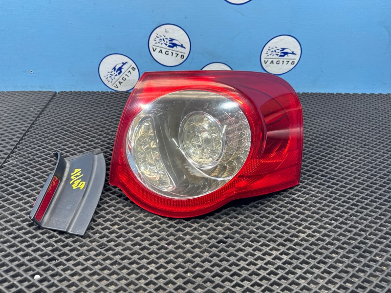 Фонарь, 2000 рублей, Санкт-Петербург