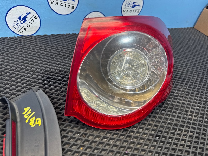 Фонарь, 2000 рублей, Санкт-Петербург