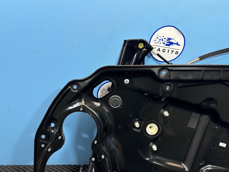 Стеклоподъемник электр., 2000 рублей, Санкт-Петербург