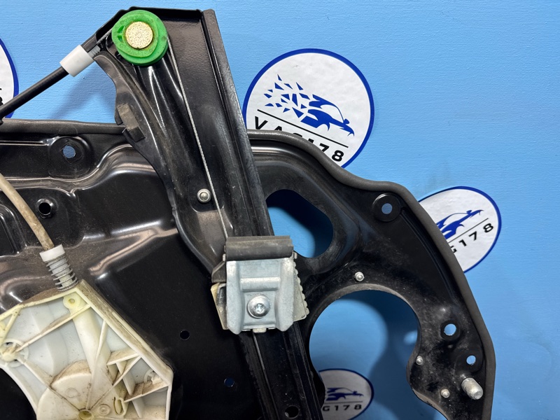 Стеклоподъемник электр., 2000 рублей, Санкт-Петербург