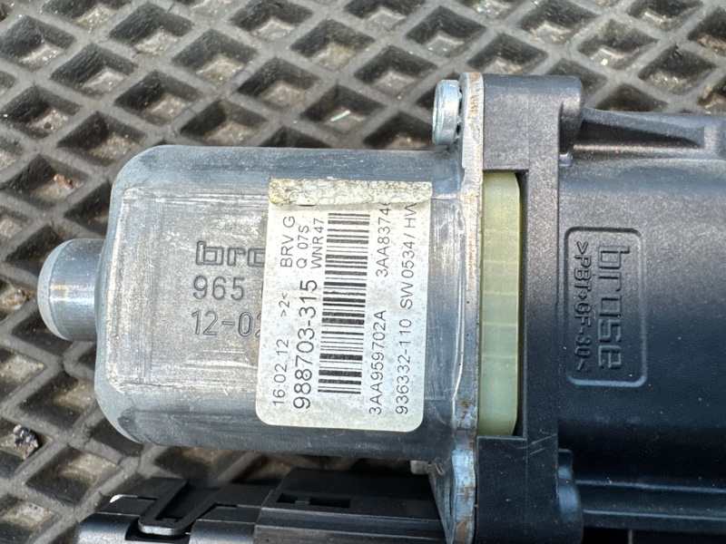 Моторчик стеклоподъемника, 3000 рублей, Санкт-Петербург