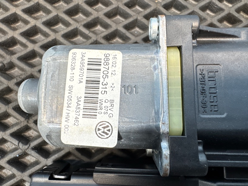 Моторчик стеклоподъемника, 3000 рублей, Санкт-Петербург