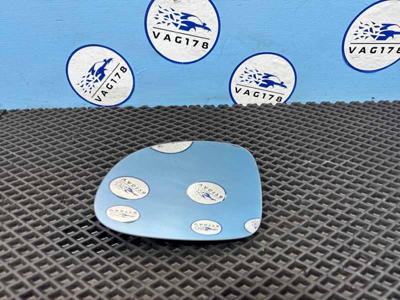 Зеркальный элемент, 2500 рублей, Санкт-Петербург