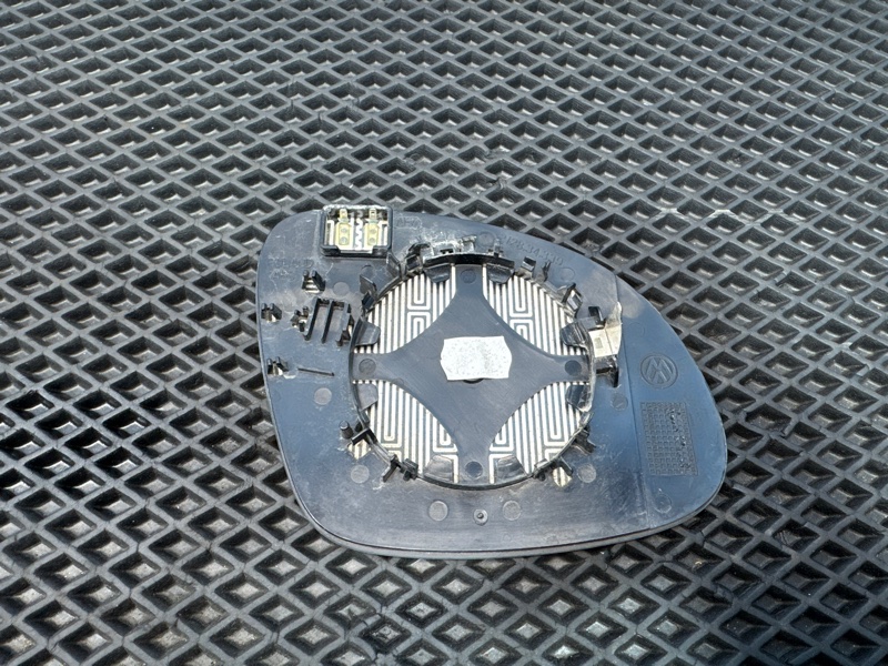 Зеркальный элемент, 2500 рублей, Санкт-Петербург