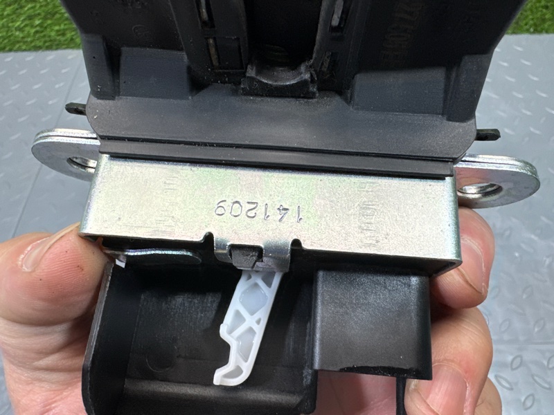 Замок багажника, 3500 рублей, Санкт-Петербург