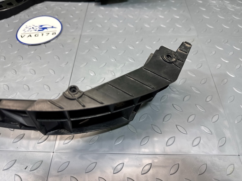 Направляющая бампера, 2000 рублей, Санкт-Петербург