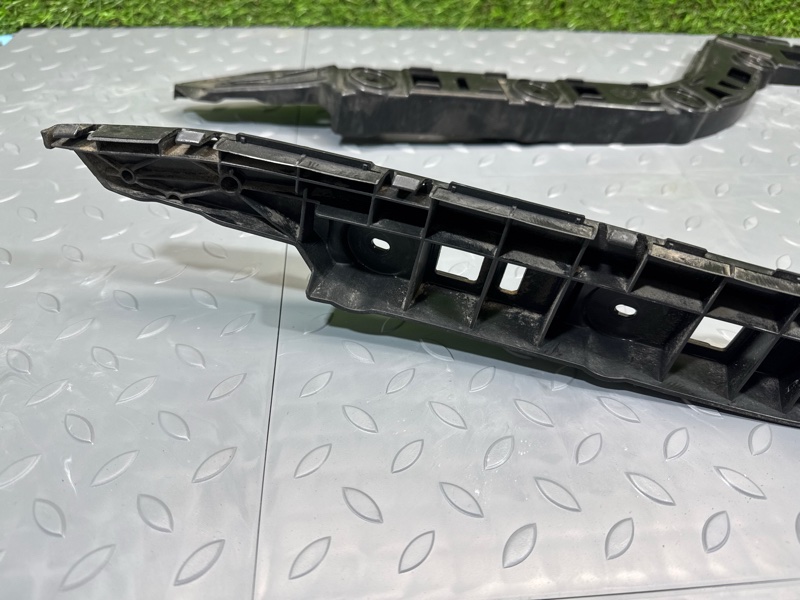 Направляющая бампера, 2000 рублей, Санкт-Петербург