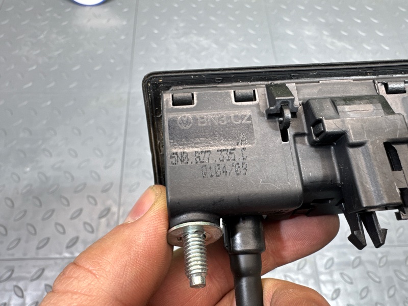 Кнопка открывания багажника, 3000 рублей, Санкт-Петербург