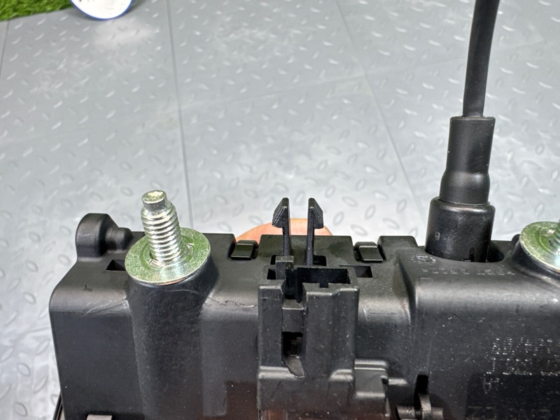 Кнопка открывания багажника, 3000 рублей, Санкт-Петербург